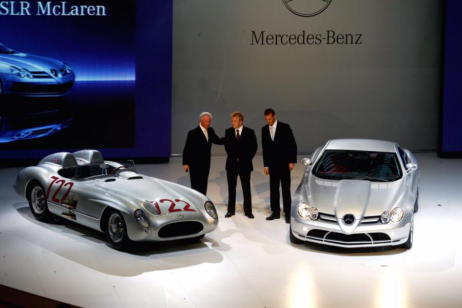  Mercedes-Benz SLR McLaren 2003 года  (фото 58 из 319)